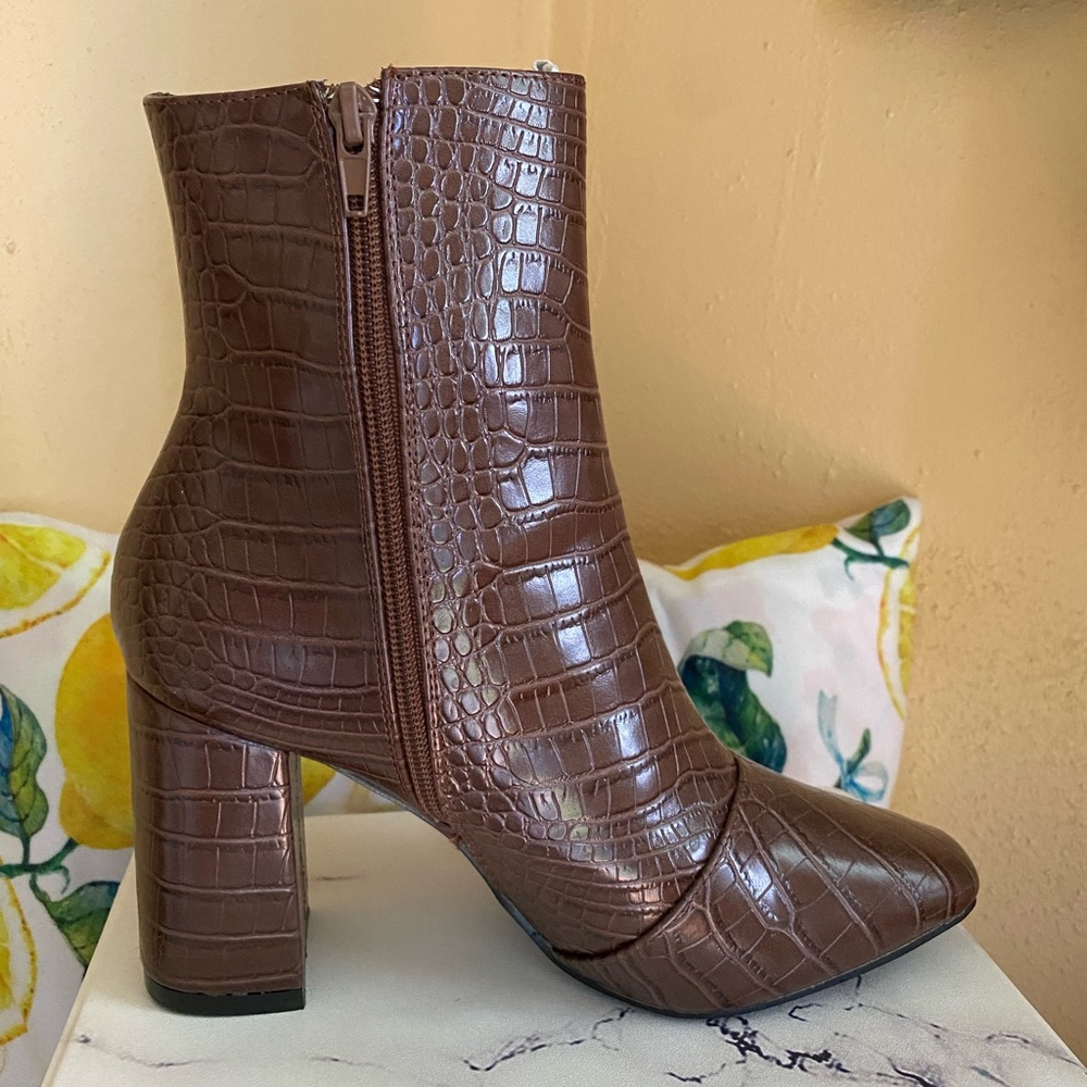 Beautiful 😍 croc embossed mid calf heeled boots